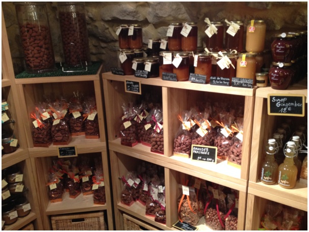 584x433 pixels (125K)