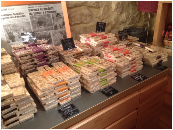 584x433 pixels (122K)