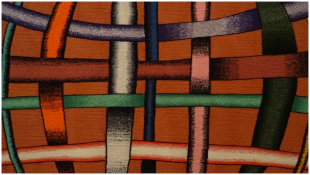 584x320 pixels (97K)