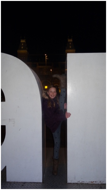 321x583 pixels (37K)